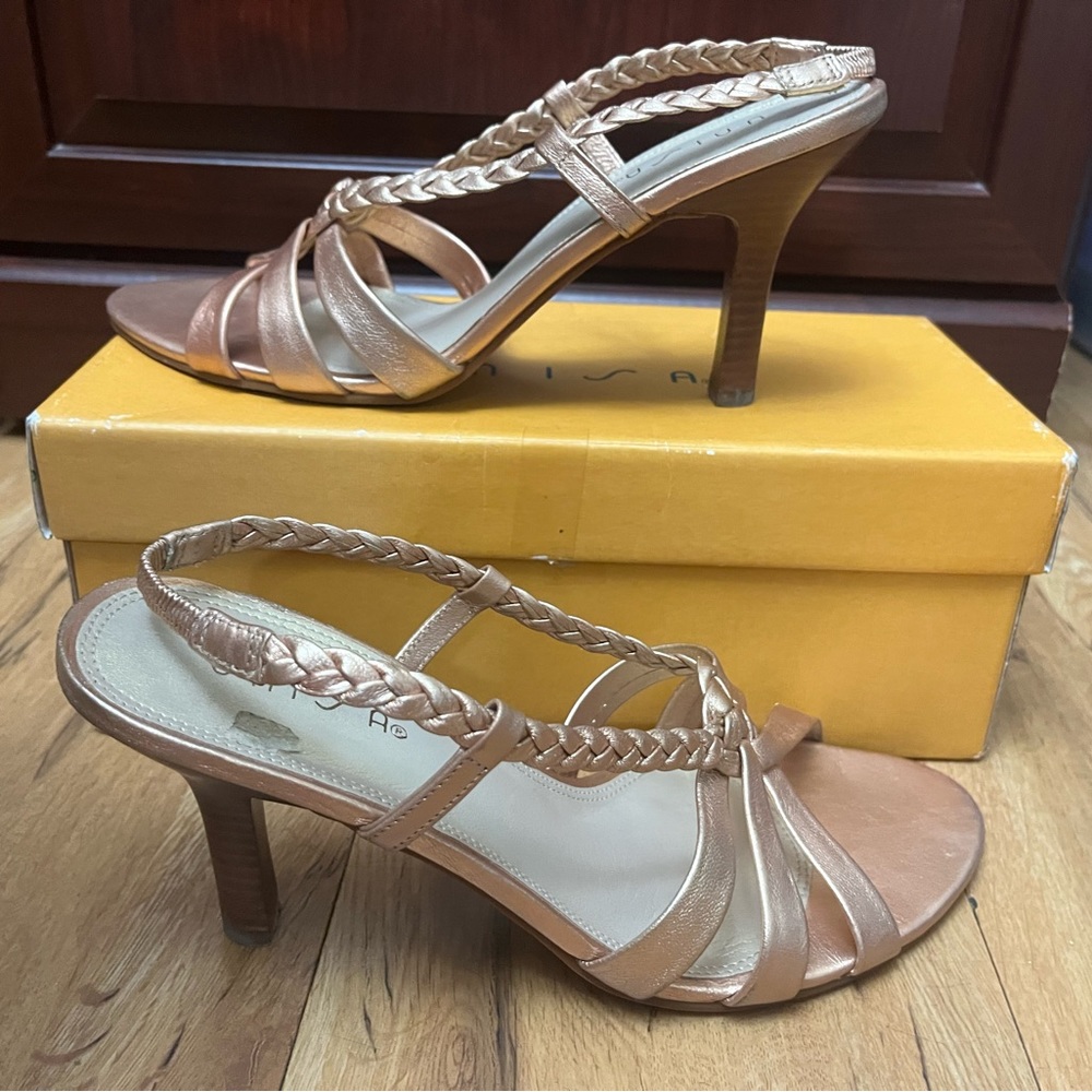 Size 10 women’s rose gold open toe heel